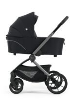 Oyster Vee Pram Bundle - Liquorice - Image 5